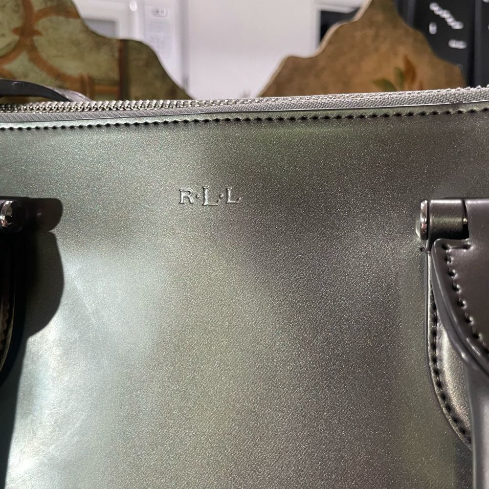 仕事/プロのバッグに最適 Ralph LaurenBrigitte Pewter llic ralphlauren_pcktop.jpg